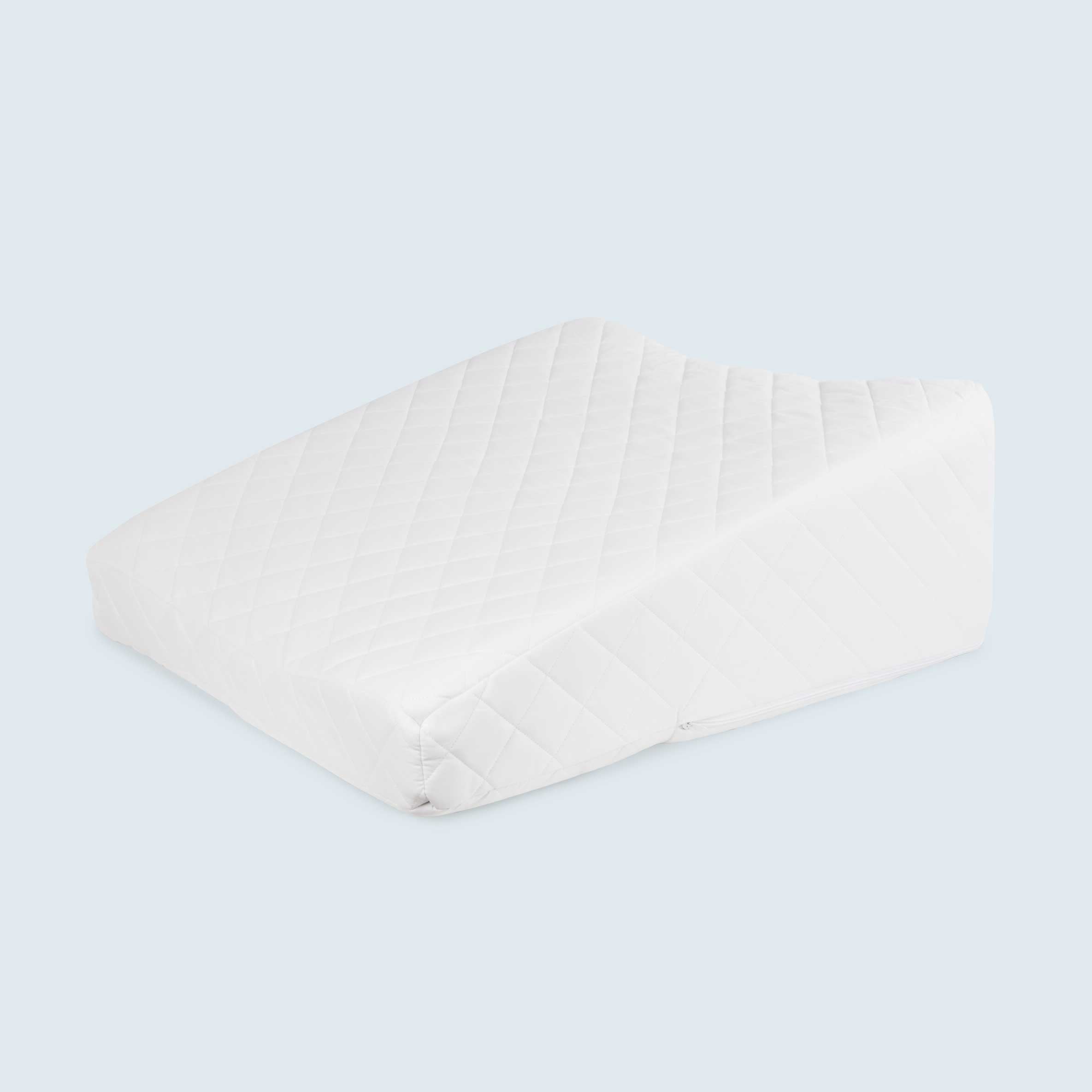 Contoured Bed Wedge Quilted A115012003