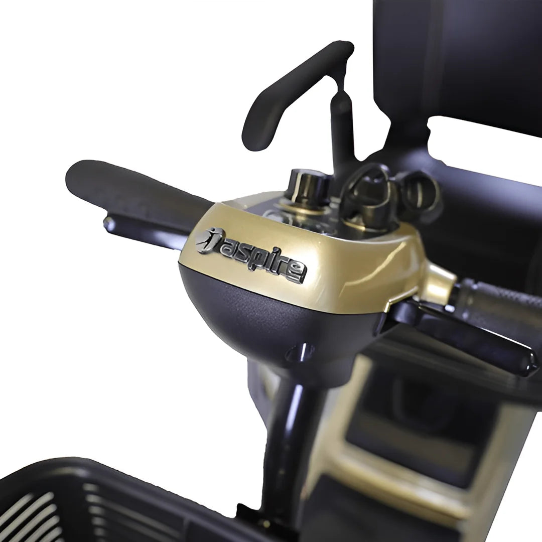 Delta Small Pull Apart Scooter Aspire SCT671610 Logo